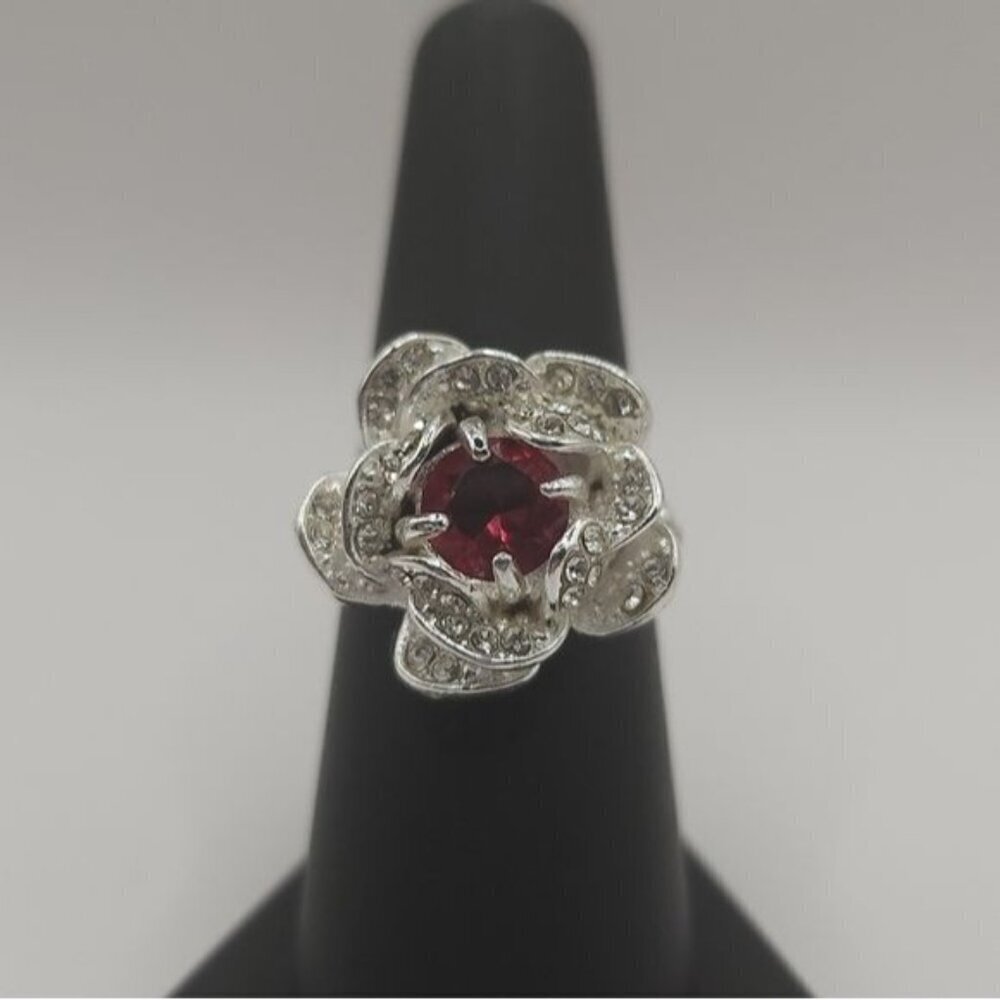 Silver Tone‎ Rose Ring With Red & Clear Crystals Size 7.25 (NWOT)